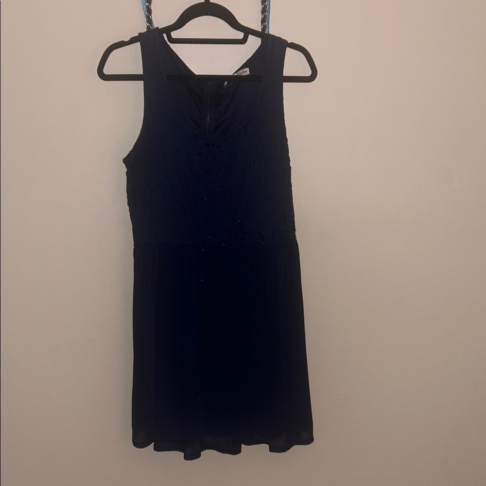 Elegant Navy Sleeveless Dress